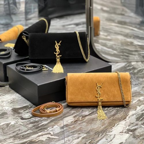 Fashionable Leather Bag for Women for relaxed shoulder carry
