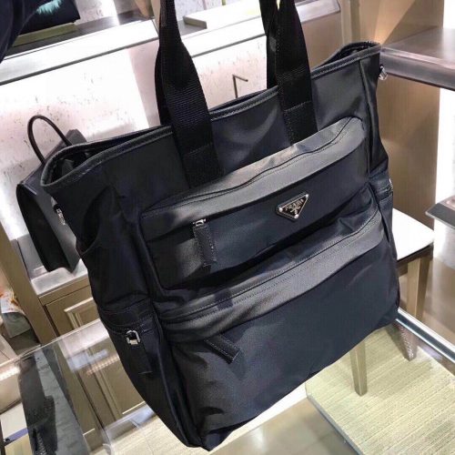Fashionable leather bag for women