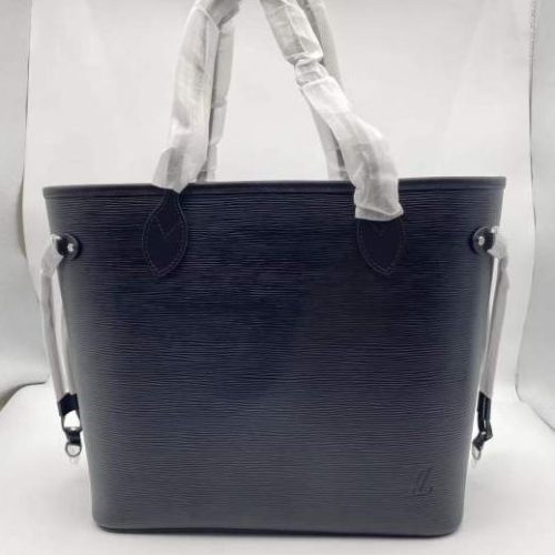 Fashionable leather bag for women