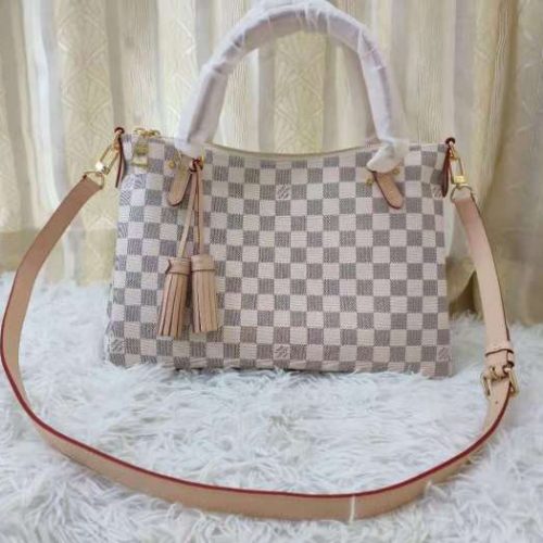 Fashionable leather bag for women