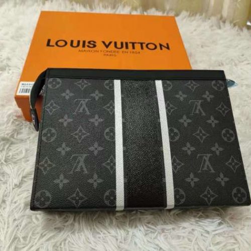 Fashionable leather bag for women