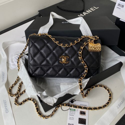 Fashionable leather bag for women