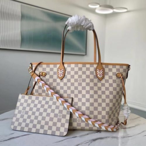 Fashionable leather bag for women