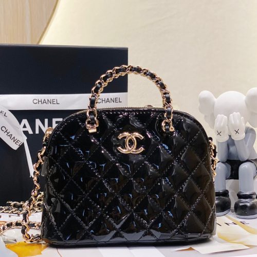 Fashionable leather bag for women