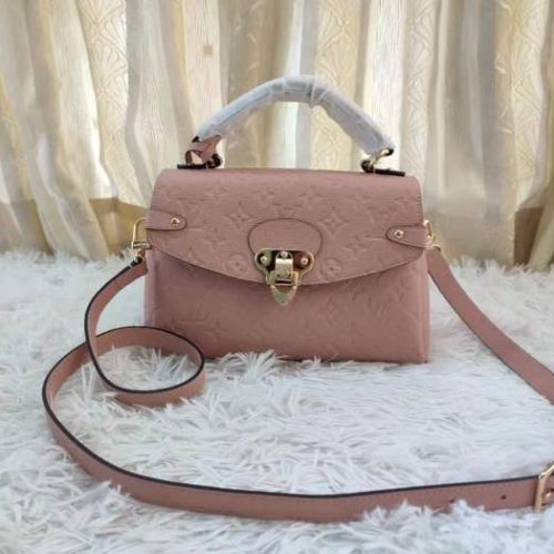 Fashionable leather bag for women