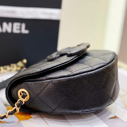 Fashionable leather bag for women