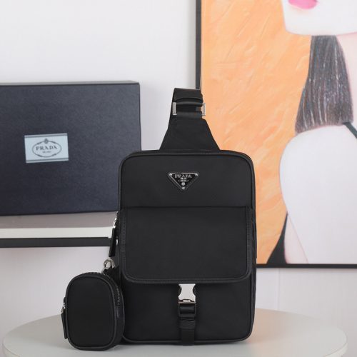 Fashionable leather bag for women