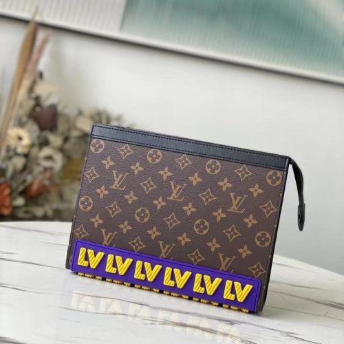 Fashionable leather bag for women