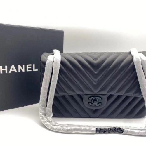 Fashionable leather bag for women