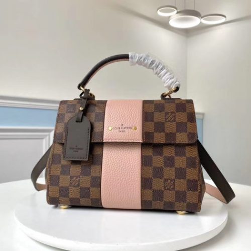 Fashionable leather bag for women