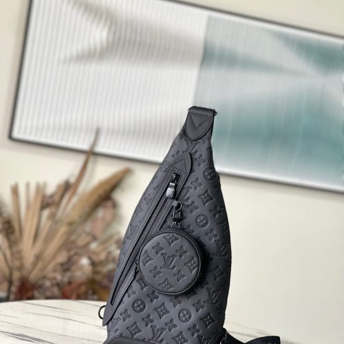Single shoulder bag