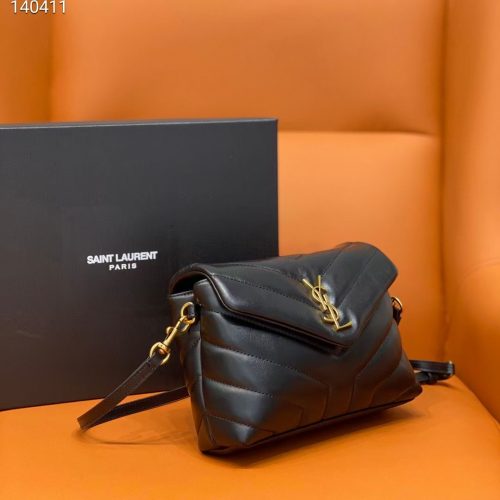 467072 for daily accessory styling