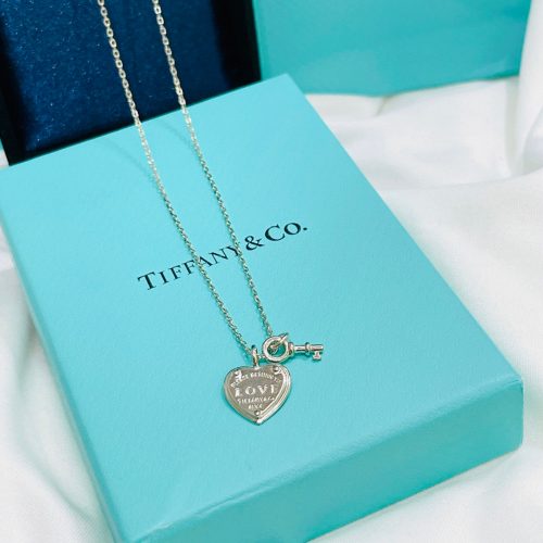 Tiff necklace