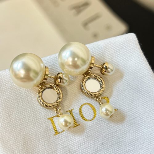 DD earring