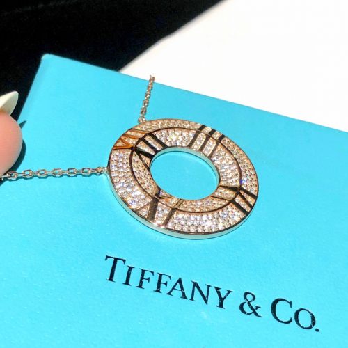 Tiff necklace