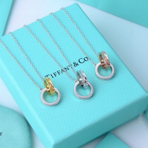 Tiff necklace