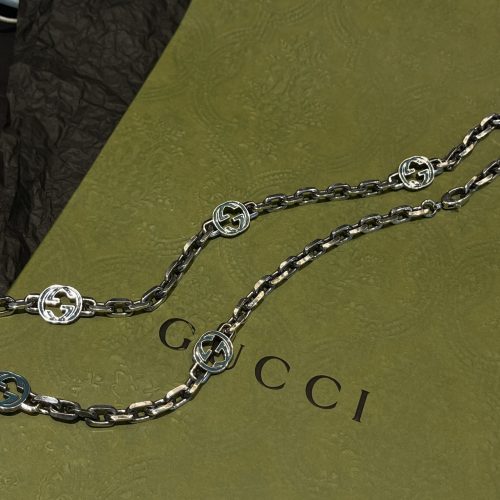 GG necklace