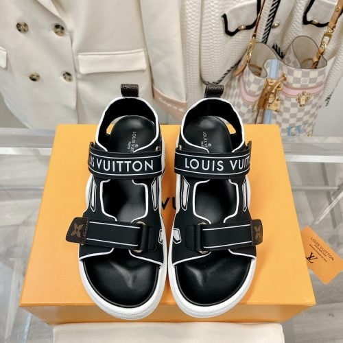 LL sandal