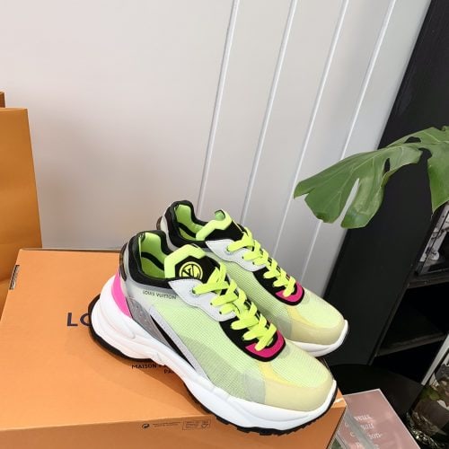 LL sports shoes