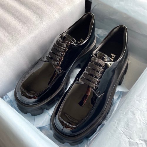 PP casual shoes