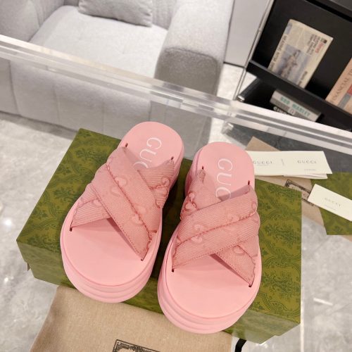 GG slippers