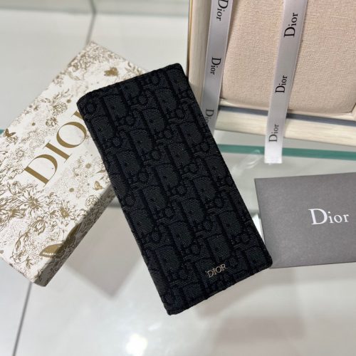 D wallet