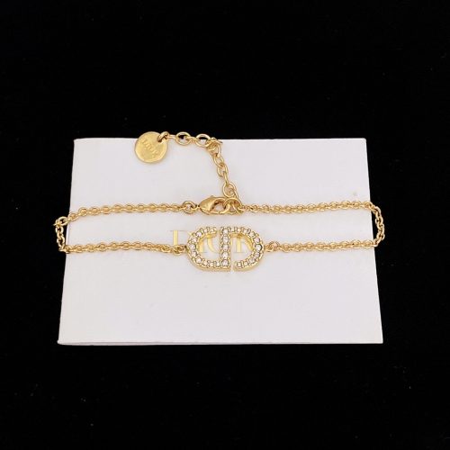 D bracelet