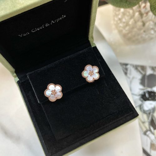 van earring