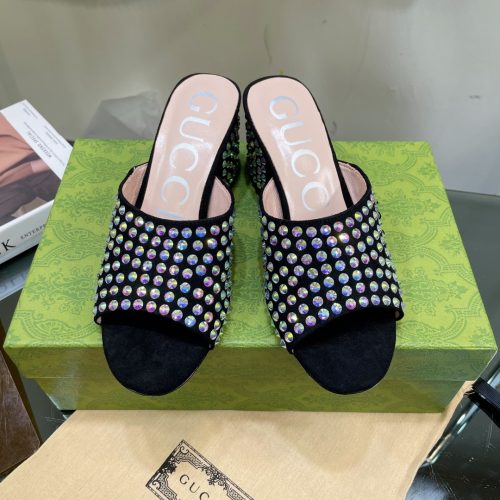 GG slippers