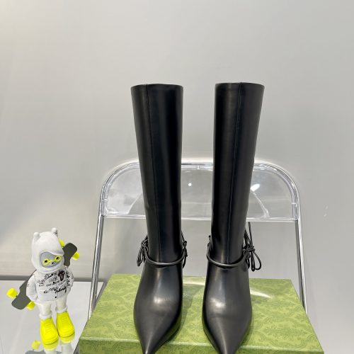 GG boots