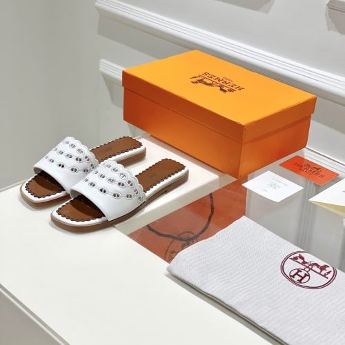 HH slippers