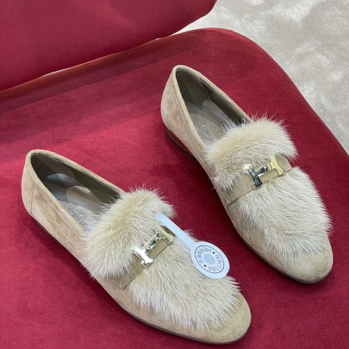 HH slippers