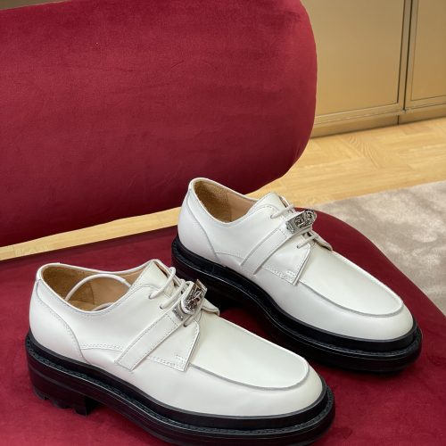 HH casual shoes