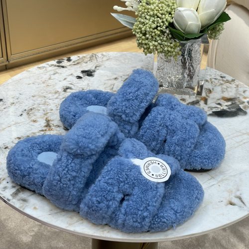 HH slippers
