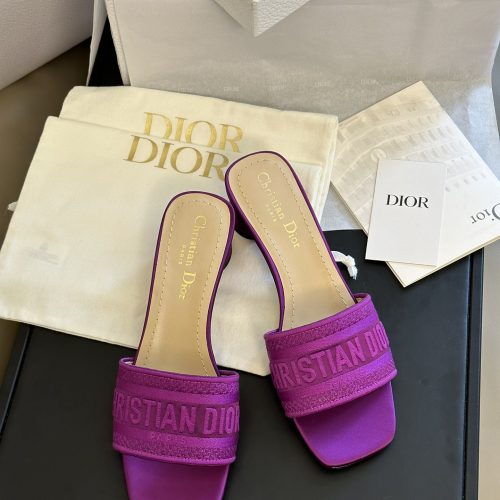 DD slippers