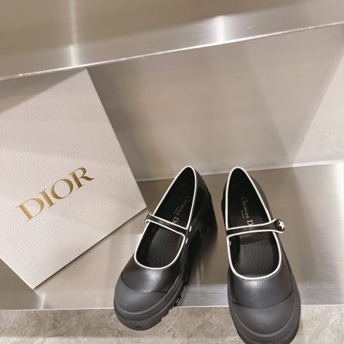 DD casual shoes