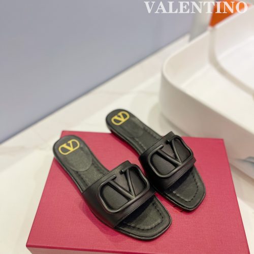 VAL slippers