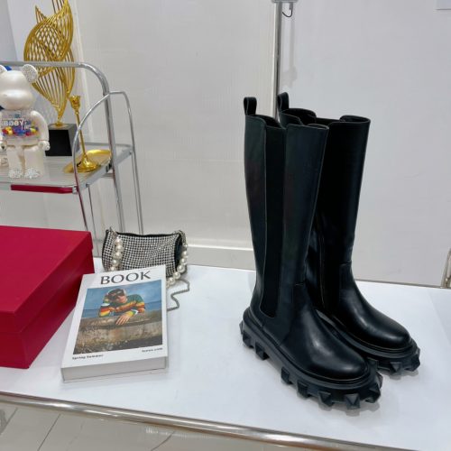 VAL boots