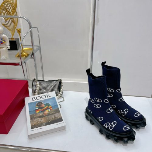 VAL boots