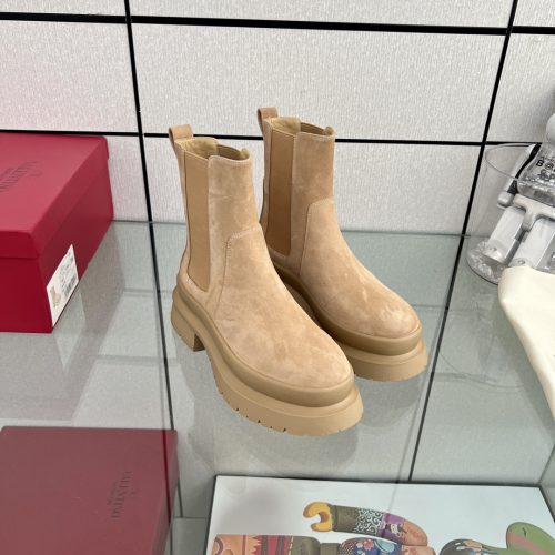 VAL boots