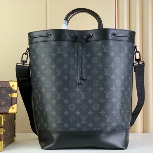 LL Maxi No é Sling Shoulder Bag