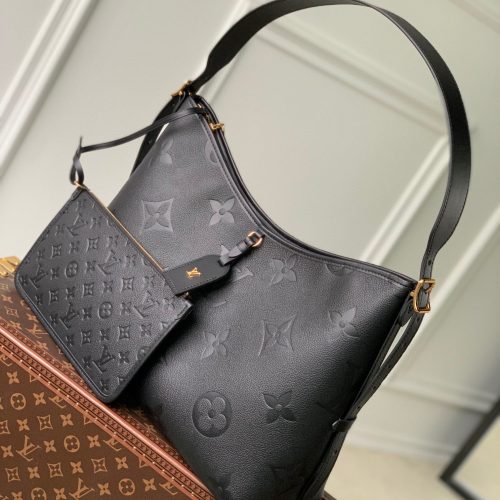 CARRYALL Medium Handbag