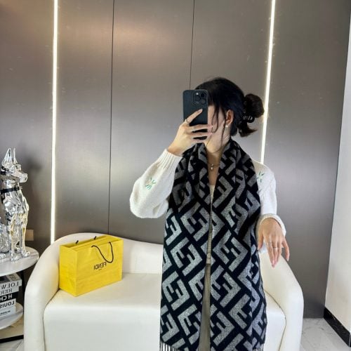 FF scarf