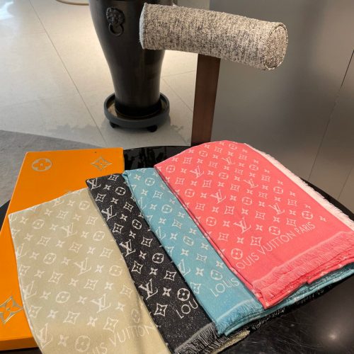 LL scarf