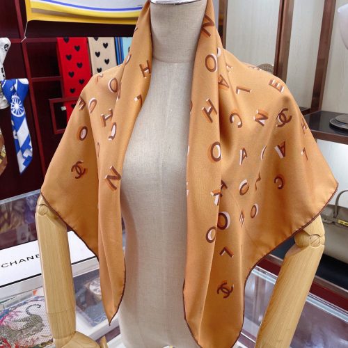 CH scarf