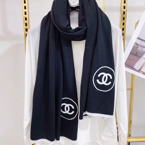CH scarf