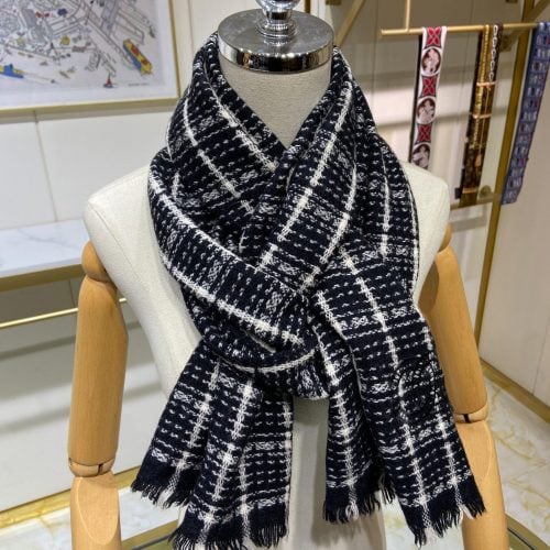 CH scarf