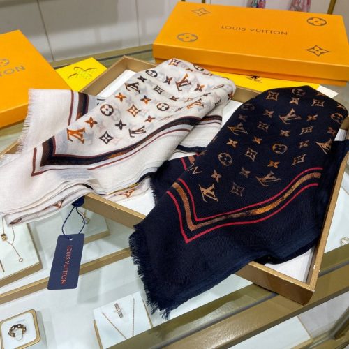 LL scarf