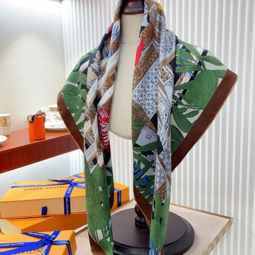 LL scarf