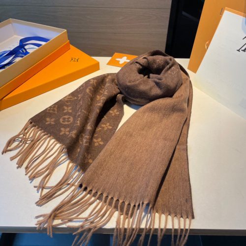 LL scarf